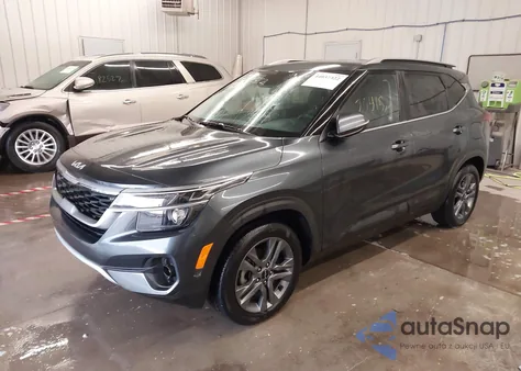 2023 Kia Seltos S из США, поврежденный, VIN KNDEU2AA4P7393855